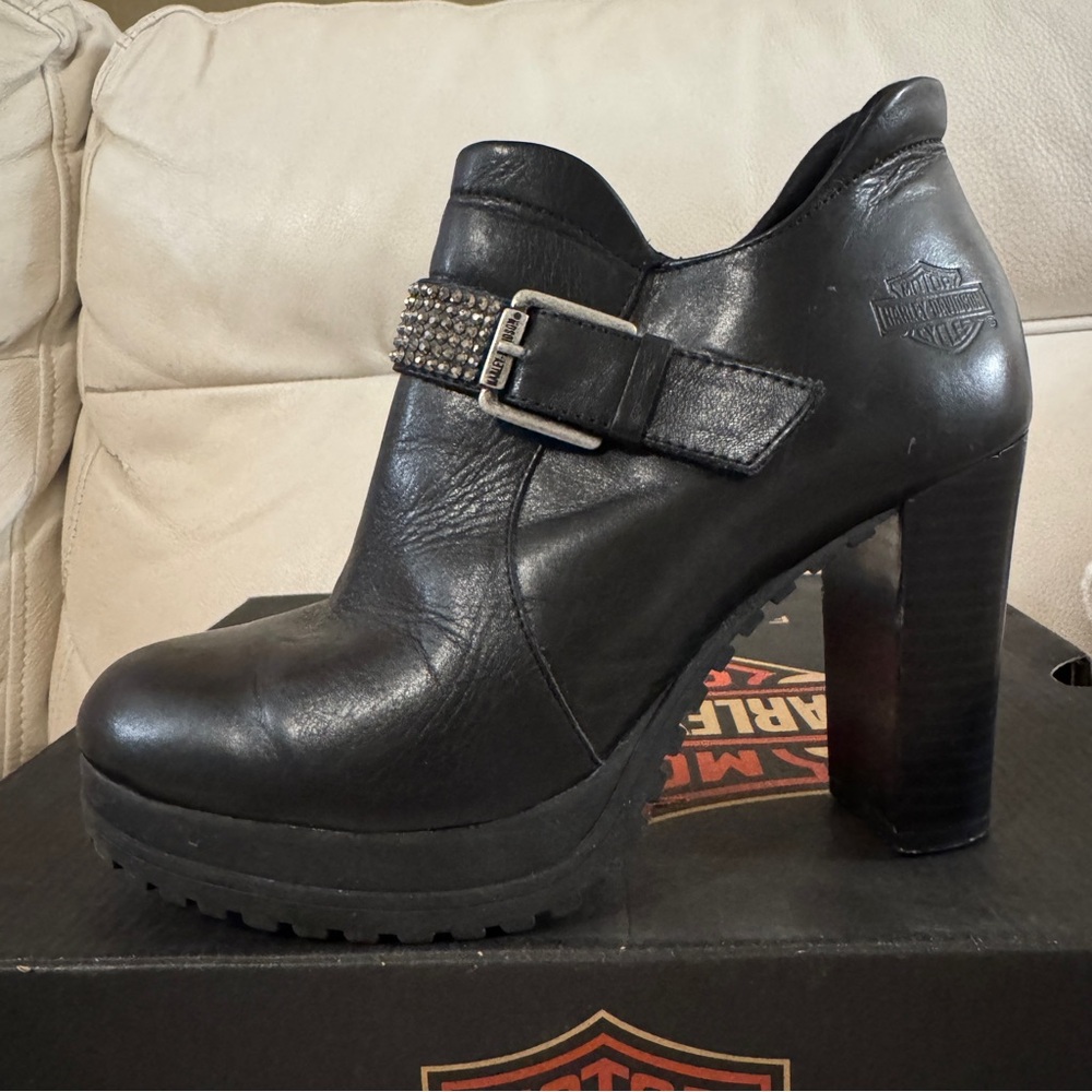 Harley-Davidson High Heeled Ankle Boots! Black with Silver Rhinestones. - Picture 7 of 9